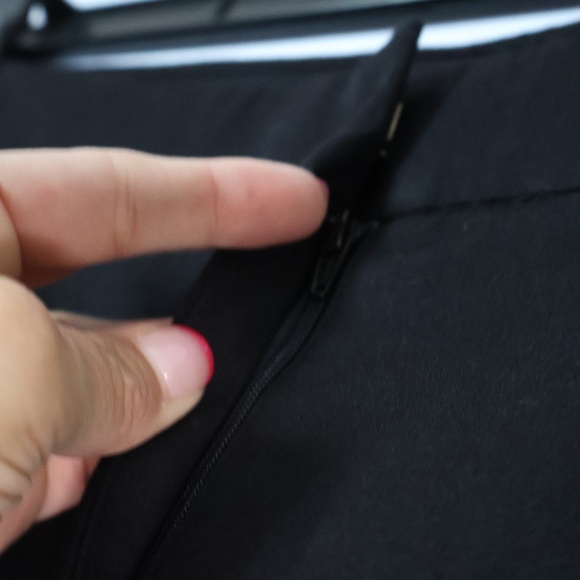 ALFANI Women's Color Block Cropped Pants - Picture 3 of 7